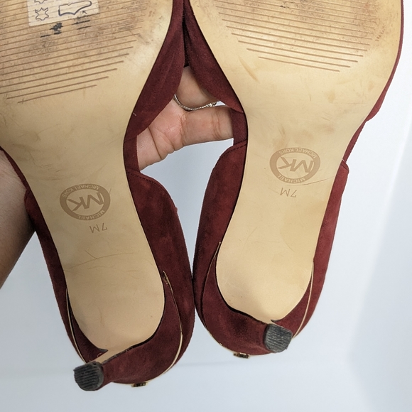 Michael kors suede heels - Picture 14 of 16